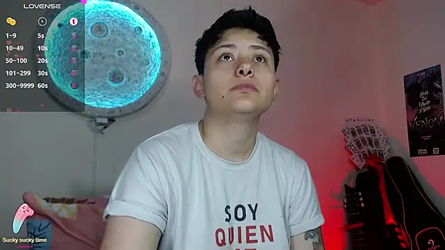 Snapshot of girl_intense444 chatting on 03/14/25, 01:35 girl intense444 online show from 03/14/25, 01:35