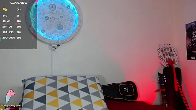 Snapshot of girl_intense444 chatting on 03/19/25, 01:51 girl intense444 online show from 03/19/25, 01:51