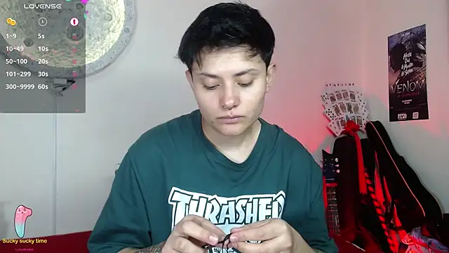 Snapshot of girl_intense444 chatting on 03/19/25, 08:00 girl intense444 online show from 03/19/25, 08:00