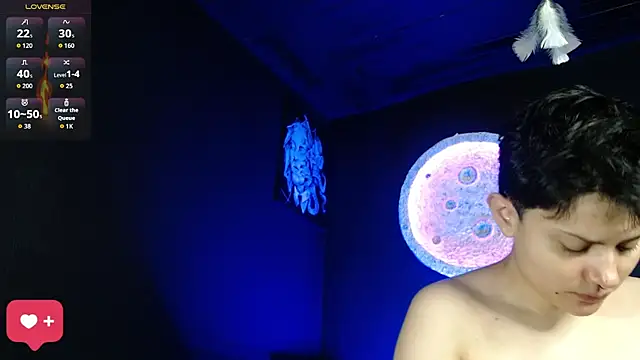 Snapshot of girl_intense444 chatting on 10/01/25, 12:55 girl intense444 online show from 10/01/25, 12:55