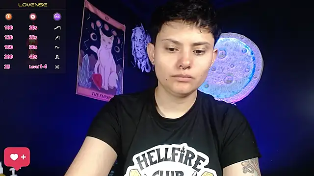 girl intense444 online show from 12/14/25, 01:27