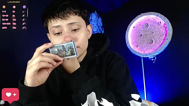 girl intense444 online show from 03/16/26, 12:53