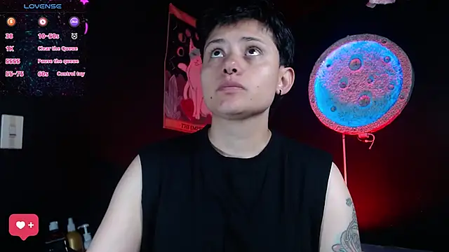 girl intense444 online show from 05/30/26, 01:19