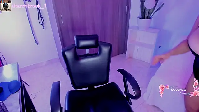 sharon 1 online show from 10/15/25, 03:39