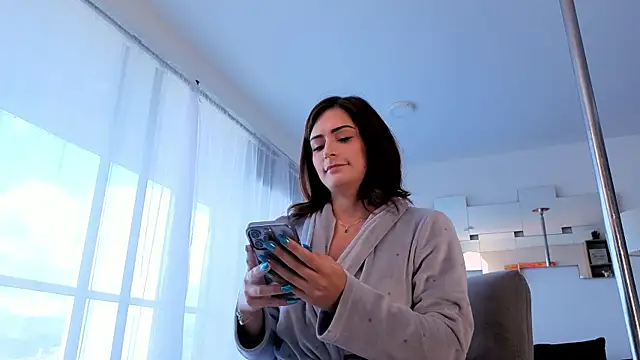 mandi4pole  online show from 01/15/25, 08:48