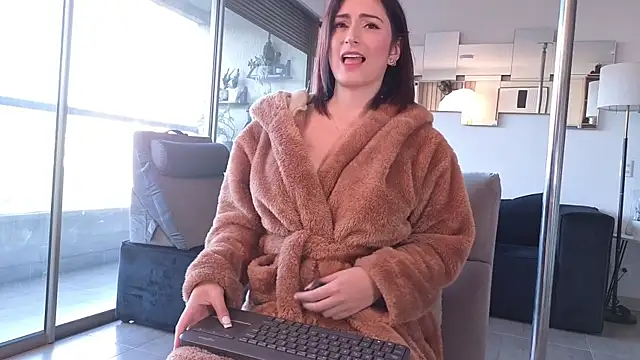 mandi4pole  online show from 05/09/26, 10:04