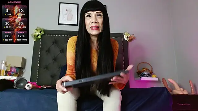 CharlotteLemke online show from 10/14/25, 12:28