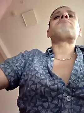 Snapshot of Aowny chatting on 09/14/25, 03:55 Aowny online show from 09/14/25, 03:55