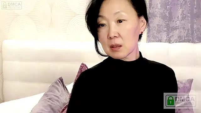 Snapshot of Asian_legs chatting on 03/03/25, 12:48 Asian legs online show from 03/03/25, 12:48