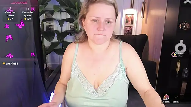 ScarlettSoft online show from 05/15/26, 05:47