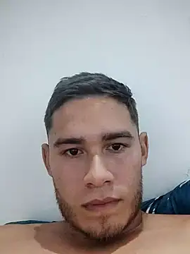 Snapshot of Sebasti34361956 chatting on 12/17/25, 08:37 Sebasti34361956 online show from 12/17/25, 08:37