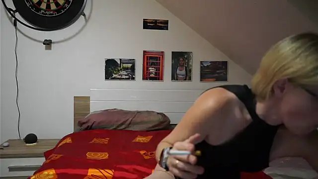 Moistdevil online show from 11/18/25, 04:11