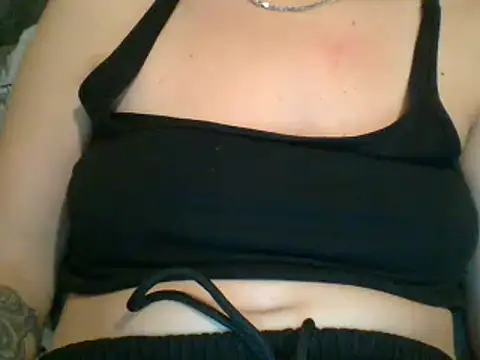 Snapshot of geilmeisje98 chatting on 12/20/24, 06:29 geilmeisje98 online show from 12/20/24, 06:29