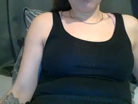 Snapshot of geilmeisje98 chatting on 02/14/25, 11:42 geilmeisje98 online show from 02/14/25, 11:42