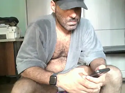 Snapshot of MILITARS chatting on 03/13/25, 07:39 MILITARS online show from 03/13/25, 07:39