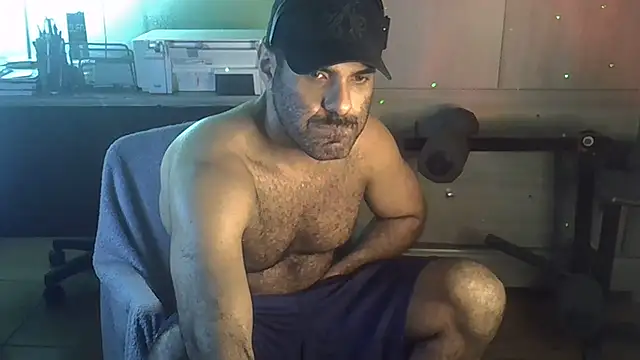 Snapshot of MILITARS chatting on 11/01/25, 12:23 MILITARS online show from 11/01/25, 12:23