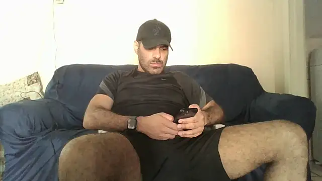 Snapshot of MILITARS chatting on 04/06/26, 07:48 MILITARS online show from 04/06/26, 07:48