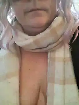 germanwoman01 online show from 02/22/26, 12:15