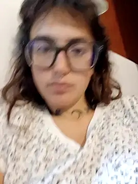 Snapshot of Blulilla69 chatting on 09/29/25, 08:19 Blulilla69 online show from 09/29/25, 08:19