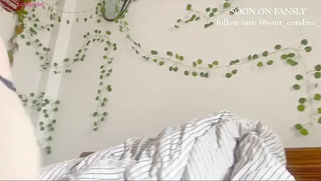 Snapshot of Hairy_Coraline chatting on 11/04/25, 08:46 Hairy Coraline online show from 11/04/25, 08:46