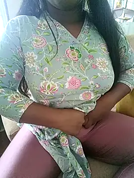 Snapshot of Dhiyapink chatting on 03/21/26, 05:23 Dhiyapink online show from 03/21/26, 05:23