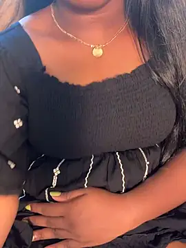 Snapshot of Dhiyapink chatting on 03/21/26, 11:48 Dhiyapink online show from 03/21/26, 11:48