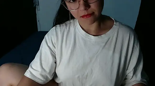 Snapshot of lizbodu chatting on 02/18/25, 01:32 lizbodu online show from 02/18/25, 01:32