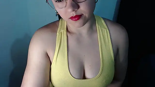 Snapshot of lizbodu chatting on 10/07/25, 10:40 lizbodu online show from 10/07/25, 10:40