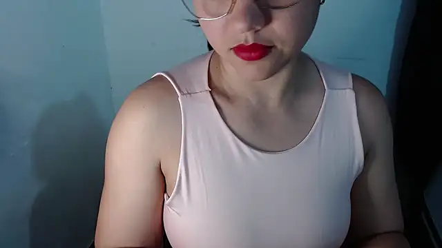 Snapshot of lizbodu chatting on 11/30/25, 12:14 lizbodu online show from 11/30/25, 12:14