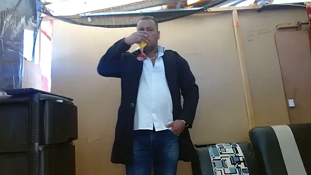 hardrock982 online show from 02/04/25, 01:27