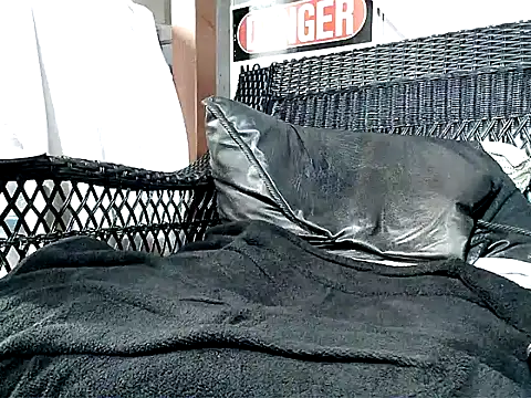 HungHawaiian808xh online show from 10/31/25, 10:55