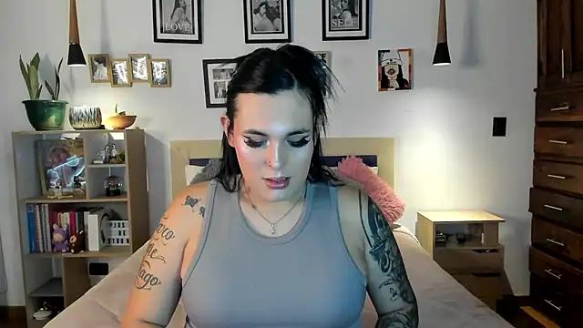 Snapshot of naty_pink chatting on 03/17/26, 03:37 naty pink online show from 03/17/26, 03:37