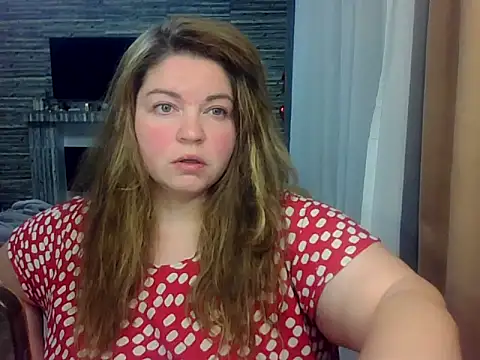 Snapshot of cute__cherry chatting on 04/15/26, 08:31 cute cherry online show from 04/15/26, 08:31