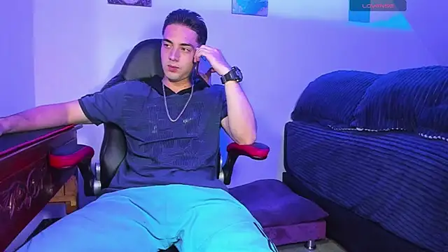 Alex smith00 online show from 12/04/24, 12:30