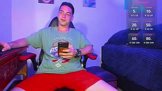 Alex smith00 online show from 12/04/24, 11:02