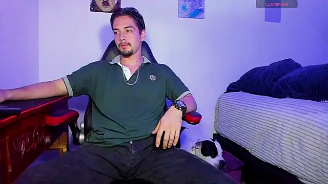 Alex smith00 online show from 01/26/25, 01:52