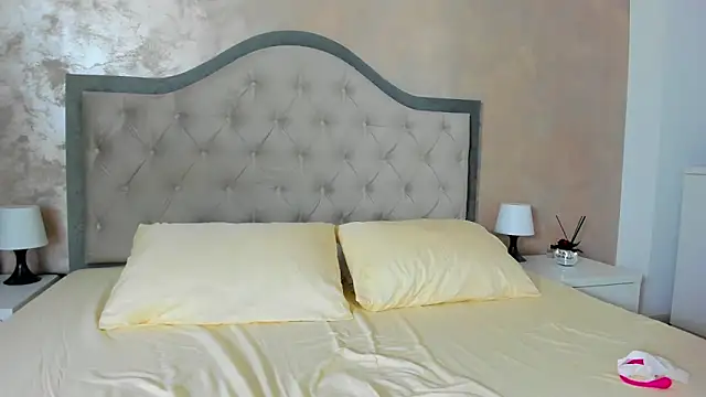 Snapshot of JennaMyers chatting on 10/01/25, 07:20 JennaMyers online show from 10/01/25, 07:20