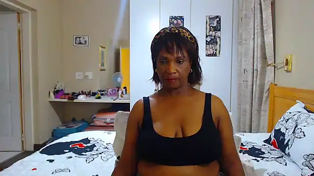 Hotgrannyx online show from 02/20/25, 01:19