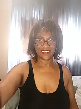 Hotgrannyx online show from 12/18/25, 03:07