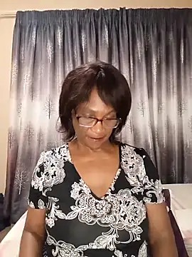 Snapshot of Hotgrannyx chatting on 03/28/26, 04:28 Hotgrannyx online show from 03/28/26, 04:28