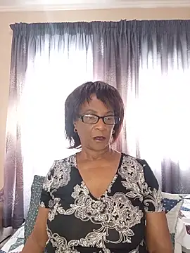 Snapshot of Hotgrannyx chatting on 06/18/26, 09:25 Hotgrannyx online show from 06/18/26, 09:25