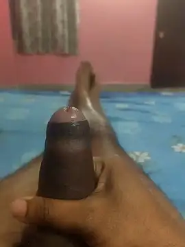 Snapshot of omar23121 chatting on 01/02/25, 06:01 omar23121 online show from 01/02/25, 06:01