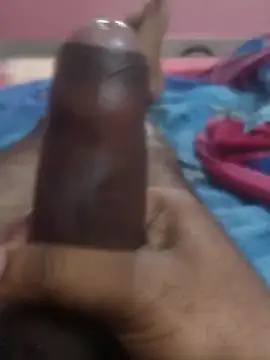 Snapshot of omar23121 chatting on 01/23/25, 05:02 omar23121 online show from 01/23/25, 05:02