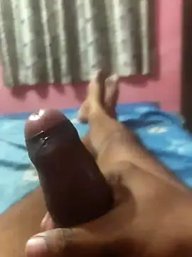 Snapshot of omar23121 chatting on 03/06/25, 03:45 omar23121 online show from 03/06/25, 03:45