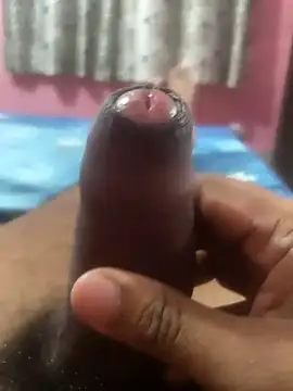 Snapshot of omar23121 chatting on 03/08/25, 12:09 omar23121 online show from 03/08/25, 12:09