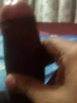 Snapshot of omar23121 chatting on 03/13/25, 12:35 omar23121 online show from 03/13/25, 12:35