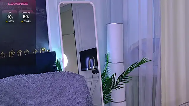 SofiaFoster  online show from 02/25/26, 06:01