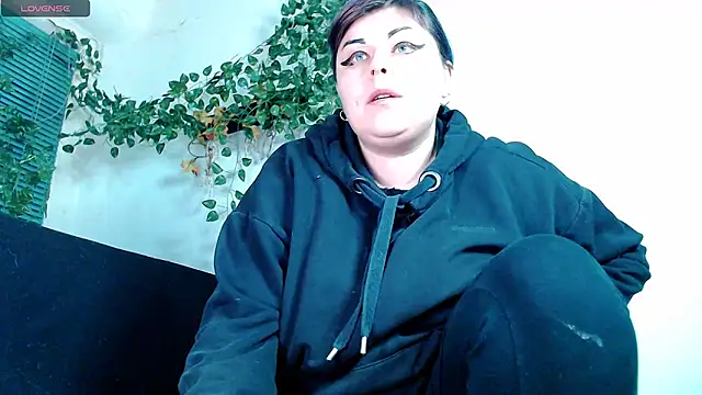 Psychobitch7 online show from 11/23/25, 05:57