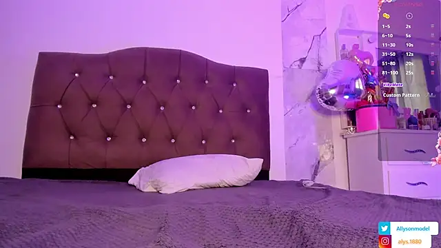 alysson 18 online show from 02/10/26, 01:04