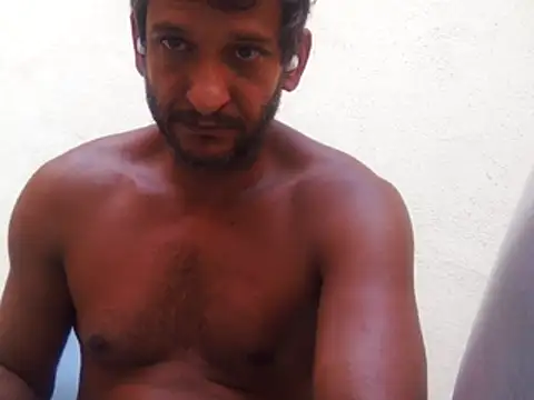 Snapshot of Lucas_pt chatting on 07/15/26, 12:32 Lucas pt online show from 07/15/26, 12:32